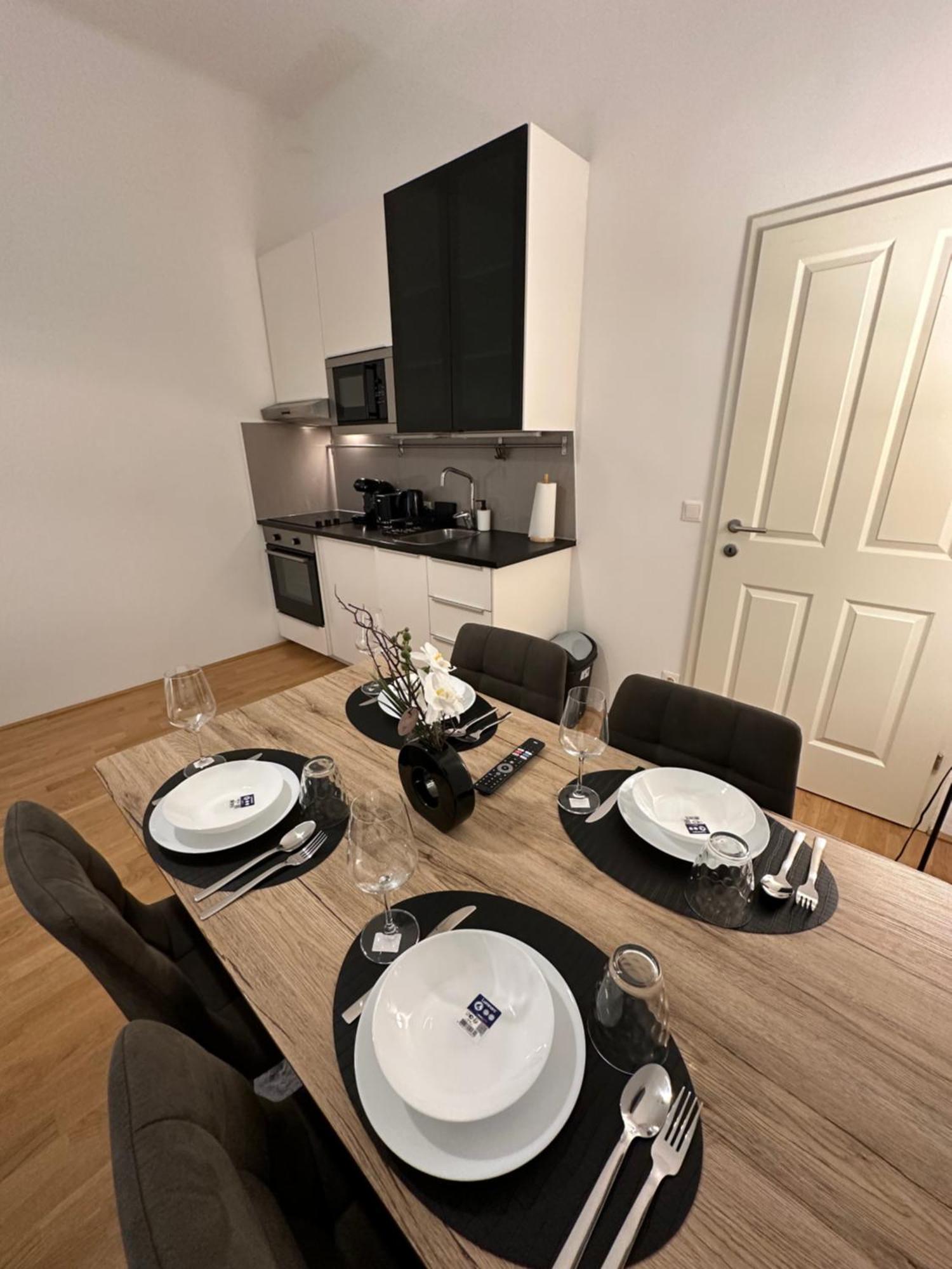 Cozy-5-Person Apartment In Vienna 5 Eksteriør bilde